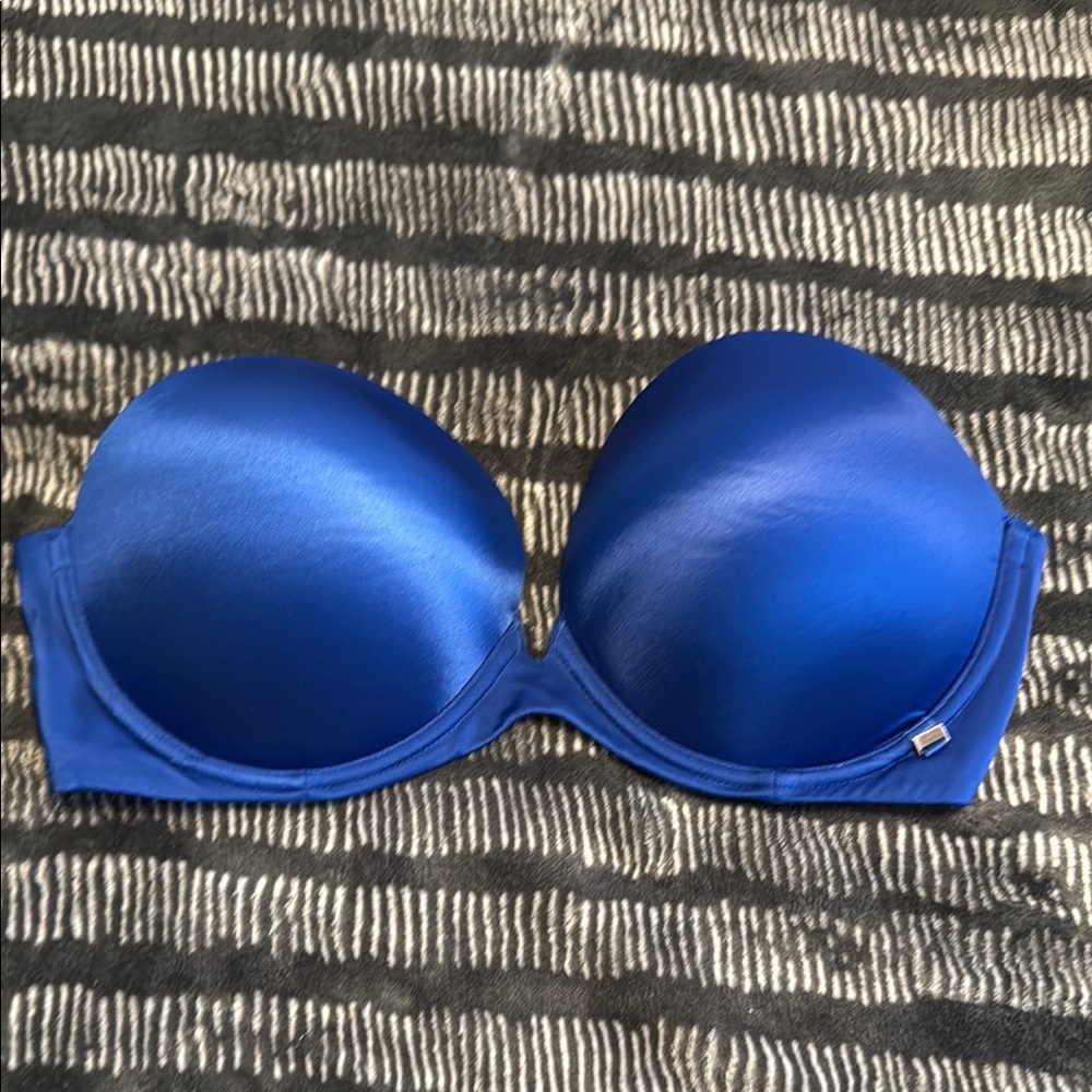 Victoria Secret Blue Strapless Bra 36D
